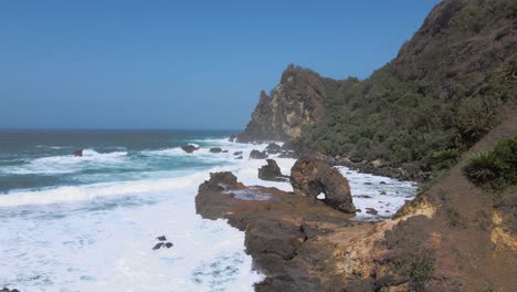 Static-shot-beautiful-coastal-view-of-rocky-coastline-with-sea-waves