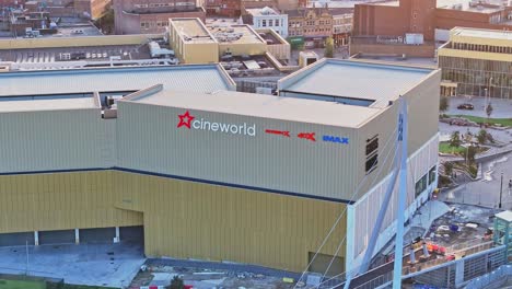 Cineworld-movie-theatre-and-entertainment-center-with-play-suspension-bridge,-drone-aerial-view