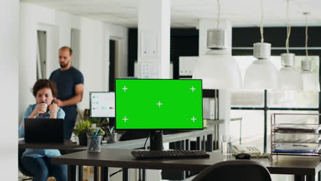 Workstation-displays-greenscreen-layout