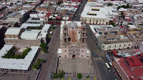 Kathedrale-Von-Aguascalientes-In-Einer-Draufsicht-Und-Endend-In-Einer-Panoramaaufnahme
