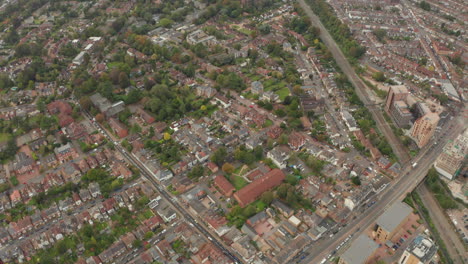 Aerial-shot-over-cassiobury-neighbourhood-Watford