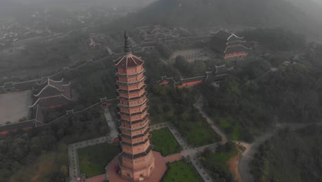 Amplia-Vista-De-La-Pagoda-Bai-Dinh-En-Ninh-Binh-Vietnam,-Aérea