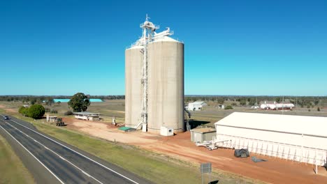 The-famous-silos-at-Wallumbilla-in-outback-Australia-in-western-Queensland