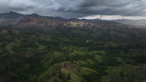 Drone-video-over-mountains-in-Fiji