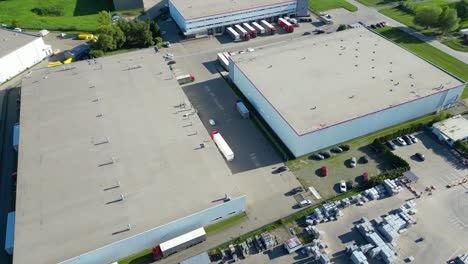Lagerhallen-Oder-Industriefabrik-Oder-Logistikzentrum-Von-Oben