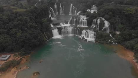 Ban-Gioc-Wasserfall-Und-Cao-Bang-In-Vietnam,-Luftaufnahme
