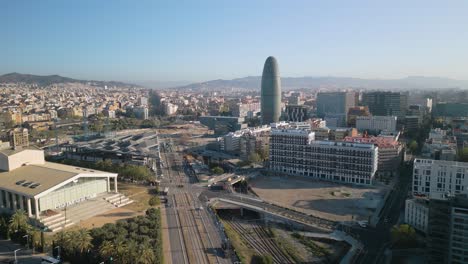 Torres-Glories-–-Höchstes-Gebäude-In-Barcelona,-Spanien