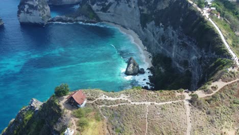 Aerial-4K-Drone-Footage:-Majestic-Diamond-Beach,-Nusa-Penida,-Bali
