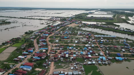 Siem-Reap-Lake-Häuser-Phnom-Krom-Kambodscha