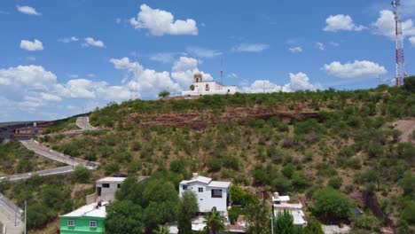 Stadt-Chihuahua-Mexiko-Mit-Einer-Offenen-Aufnahme-Des-Parral-Mountain