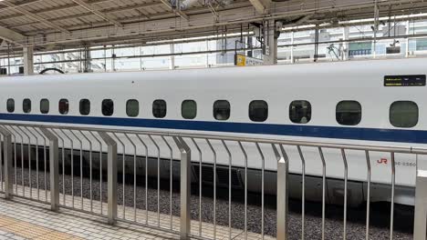 Hochgeschwindigkeitszug-Shinkansen-In-Japan