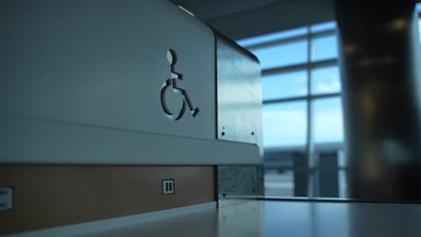 handicap-sign-in-sitting-area-at-airport