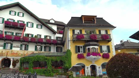 Very-Beautiful-Colorful-Houses-of-Saint-Gilgen-Spa-Town