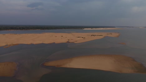 aerial-overview-of-drought-in-amazon-river,-sandbanks-in-severe-dry-rivers-in-brazil