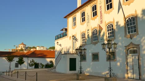 Building-Of-Atkinson-Museum-On-A-Sunny-Day-In-Vila-Nova-de-Gaia,-Portugal