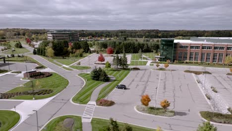 MSUFCU-Headquarters-building-in-East-Lansing,-Michigan-with-drone-video-moving-left-to-right