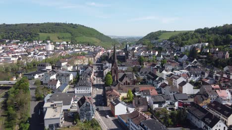 Aerial-cityscape-of-Bingen-am-Rhein-with-its-medieval-Churches-and-houses,-Germany