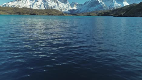 Impresionante-Paisaje-Montañoso-Patagónico-Del-Lago-Nordenskjold-En-Chile,-Aéreo