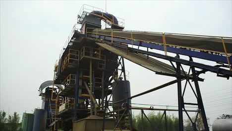 Industrial-crusher-in-mines-and-processing-plants-for-crushed-stone,-sand-and-gravel-as-asphalt-base-materials-at-Asphalt-mixing-plant-to-produce-Asphalt-ot-Hotmix-Concrete