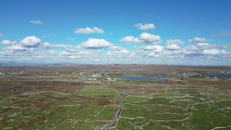 Vista-A-Gran-Altitud-De-Banraghbaun-Al-Sur-Del-Condado-De-Galway,-Irlanda