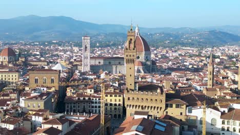 Schöne-Luftaufnahme-Von-Oben,-Flug,-Kathedrale,-Mittelalterliche-Stadt,-Florenz,-Toskana,-Italien