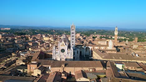 Kathedrale-Große-Luftaufnahme-Von-Oben-Flug-Mittelalterliche-Stadt-Siena-Toskana-Italien