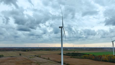 Wind-Turbines-on-a-cloud-Midwest-day