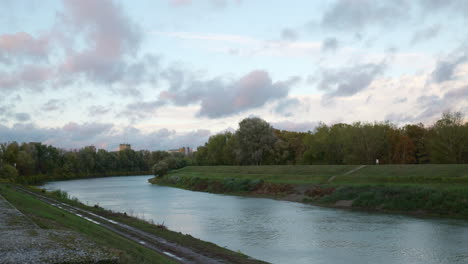 Riverside-landscape-of-Tisza-river-at-autumn-a-cloudy,-windy-day