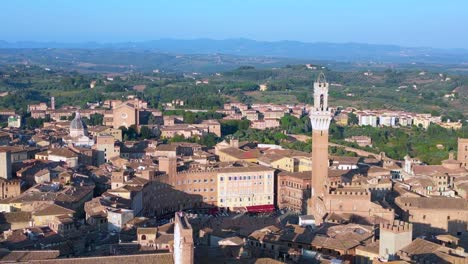 Piazza-Del-Campo-Schöne-Luftaufnahme-Von-Oben-Flug-Mittelalterliche-Stadt-Siena-Toskana-Italien