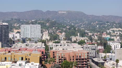 Hollywood-Kalifornien-Überflug-Und-Ikonische-Luftaufnahme-Des-Hollywood-Schildes