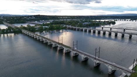 Stone-arch-bridges-over-Susquehanna-River-in-Harrisburg,-Pennsylvania