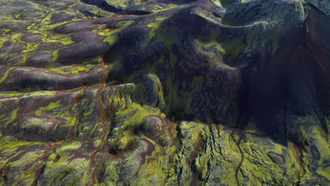 Volcán-Extraterrestre-En-Berserkjahraun,-Península-De-Snaefellsnes-En-Islandia