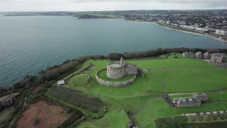 Pendennis-Castle-in-Falmouth,-Cornwall,-England