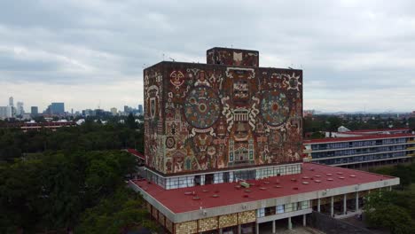 Semi-Orbita-De-La-Rectoria-De-Ciudad-Universitaria-Mexico