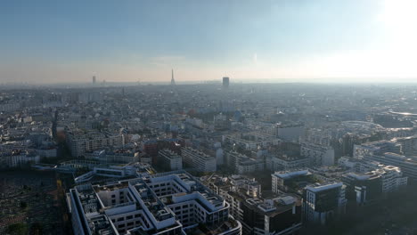 París,-Vista-Desde-El-Cielo,-Donde-Los-Edificios-Eternos,-La-Contaminación-Y-La-Historia