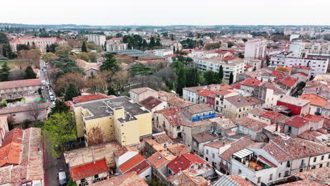 Montpellier-from-above:-Beaux-Arts'-urban-charm-under-gray-skies.