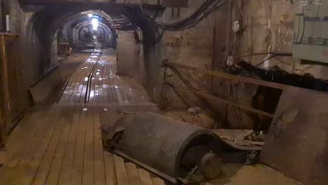Long-and-narrow-underground-tunnels-in-coal-museum-in-Estonia-Ida-Virumaa-Kaevandus-Muuseum
