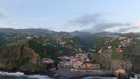 The-picturesque-town-of-Ponta-do-Sol-tucked-in-the-valley,-Madeira