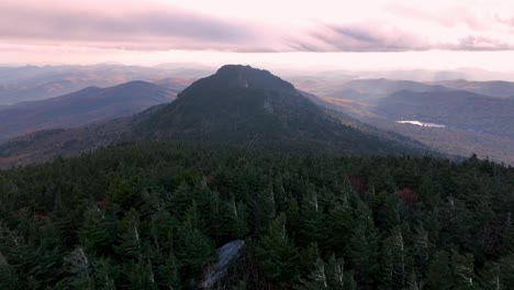 flying-over-calloway-peak,-the-crest-of-grandfather-mountain-nc,-north-carolina-at-sunset