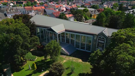 Town-Hall-Mistelbach,-Niederösterreich,-Austria---Aerial-Pan-Left