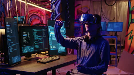 Hacker-using-virtual-reality-goggles