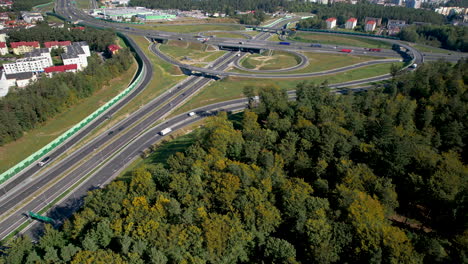 Cars-Driving-Through-The-Expressway-On-A-Sunny-Day-In-Gdynia,-Poland