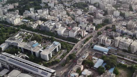 Luftaufnahmen-Von-Parallel-Zueinander-Verlaufenden-U-Bahn--Und-Eisenbahnschienen-In-Hyderabad