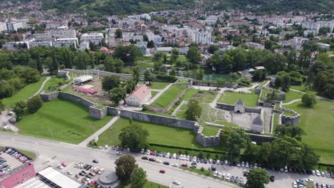 Aerial-panoramic-view-of-Kastel-Fortress-in-Banja-Luka,-Bosnia