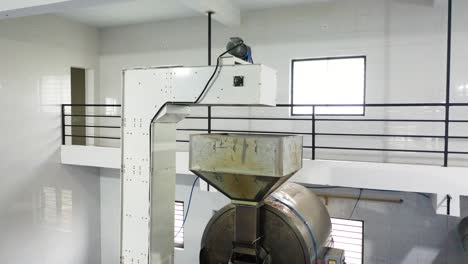 Erdnussbutter-Herstellungsprozess,-Szene-Einer-Verarbeitungsanlage-Aus-Der-Luftdrohnenkamera