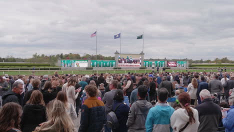 Panning-shot-of-a-crowd-of-people-at-Keenland-race-track-horse-race