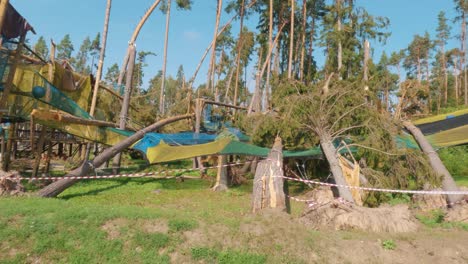 Tervete,-Lettland---19.-August-2023:-Zerstörter-Vergnügungspark-Nach-Einem-Sturm
