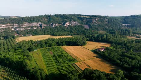 Aerial-view-of-the-cliffs-near-the-village-of-Martel,-Lot,-France