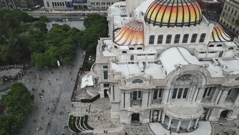 A-Drone's-Eye-View-of-Palacio-de-Bellas-Artes,-Mexico-City