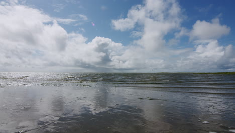 Wide-shot-of-the-calm-North-Sea-near-Sankt-Peter-Ording